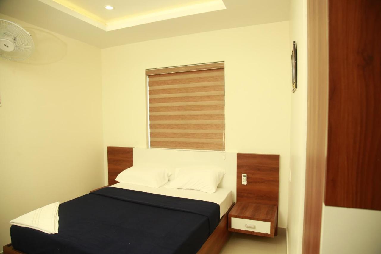 Dreams Residency Manjeri Esterno foto
